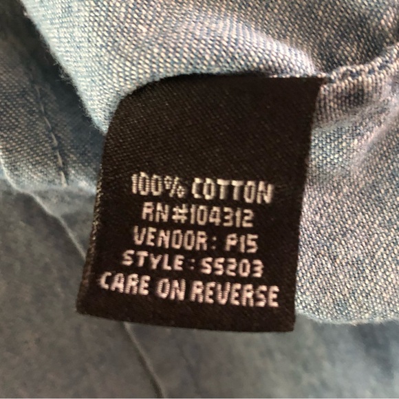 Sierra Pacific Short Sleeve Denim Jean Button Up Rainbow Butterfly Embroidery - Picture 6 of 6